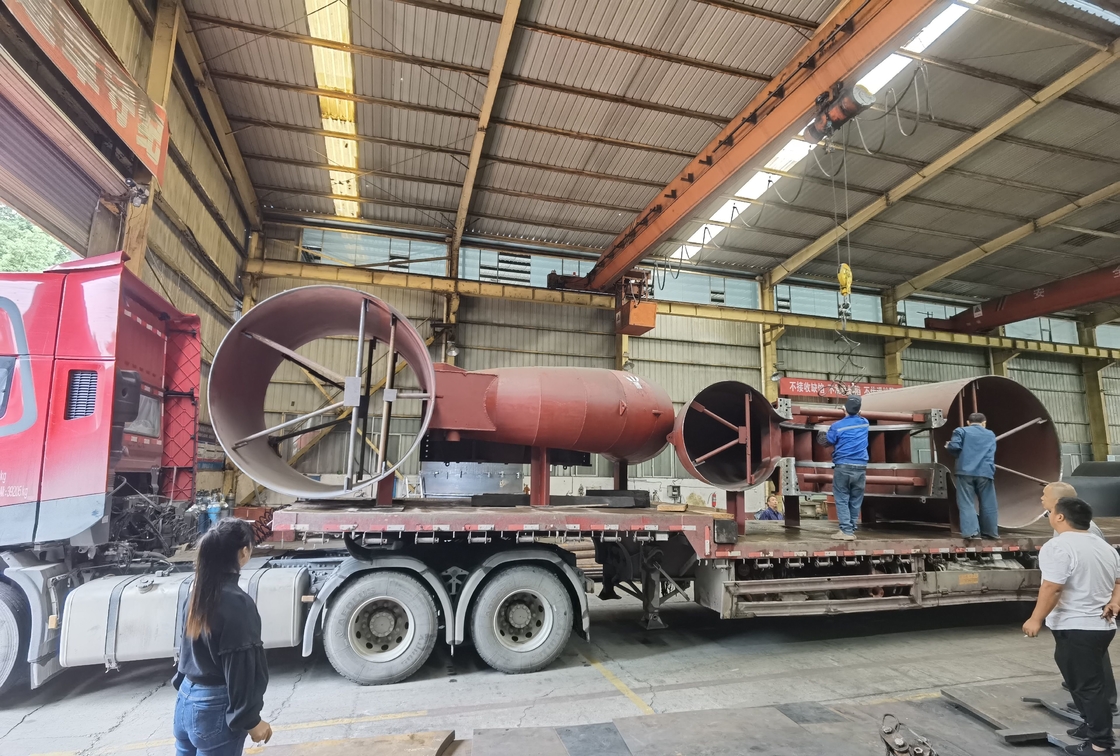 Générateur à turbine à eau en mode d'excitation par pinceau avec méthode d'installation horizontale