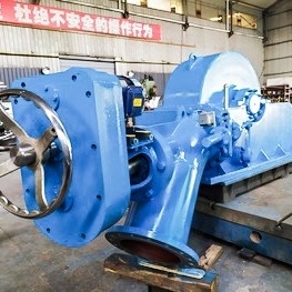 220V-11000V Turgo Turbine 50-400M Voltage nominal 200KW-30MW Puissance nominale