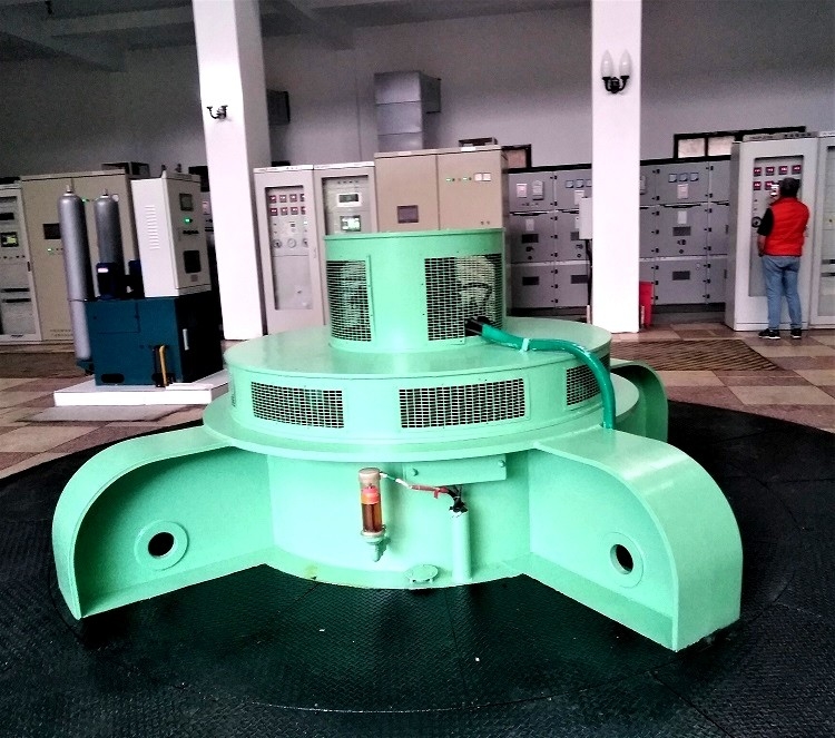 Générateur d'électricité écologique en acier inoxydable Kaplan Turbine à eau Générateur hydraulique à vitesse nominale 100-1500 r/min