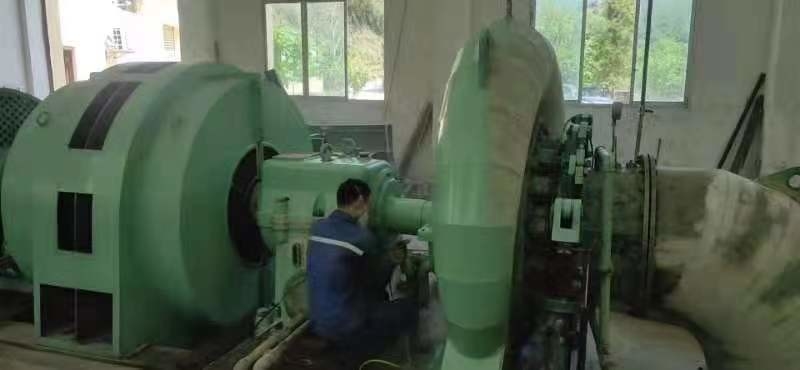 Générateur de turbine Francis en acier inoxydable 300 kW-20 MW 400 V 800 V 6,3 kV 10 kV