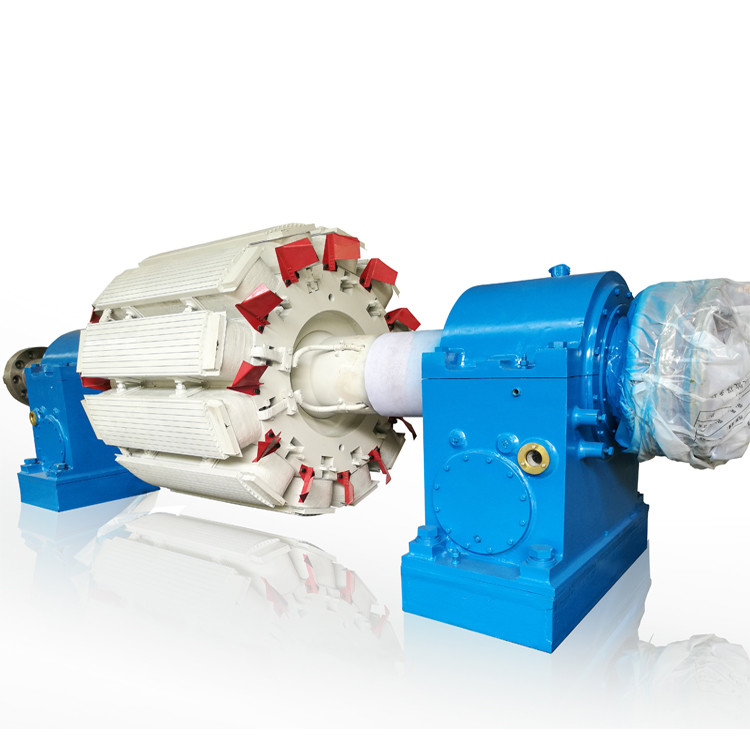 Générateur de turbine à roue de Pelton en acier inoxydable 6-10kV Voltage nominal 500-3000r/min Vitesse