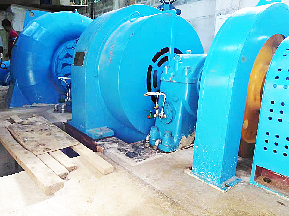 Générateur automatique de turbine Francis en acier inoxydable 400V 800V 6,3kV 10kV verticale ou horizontale