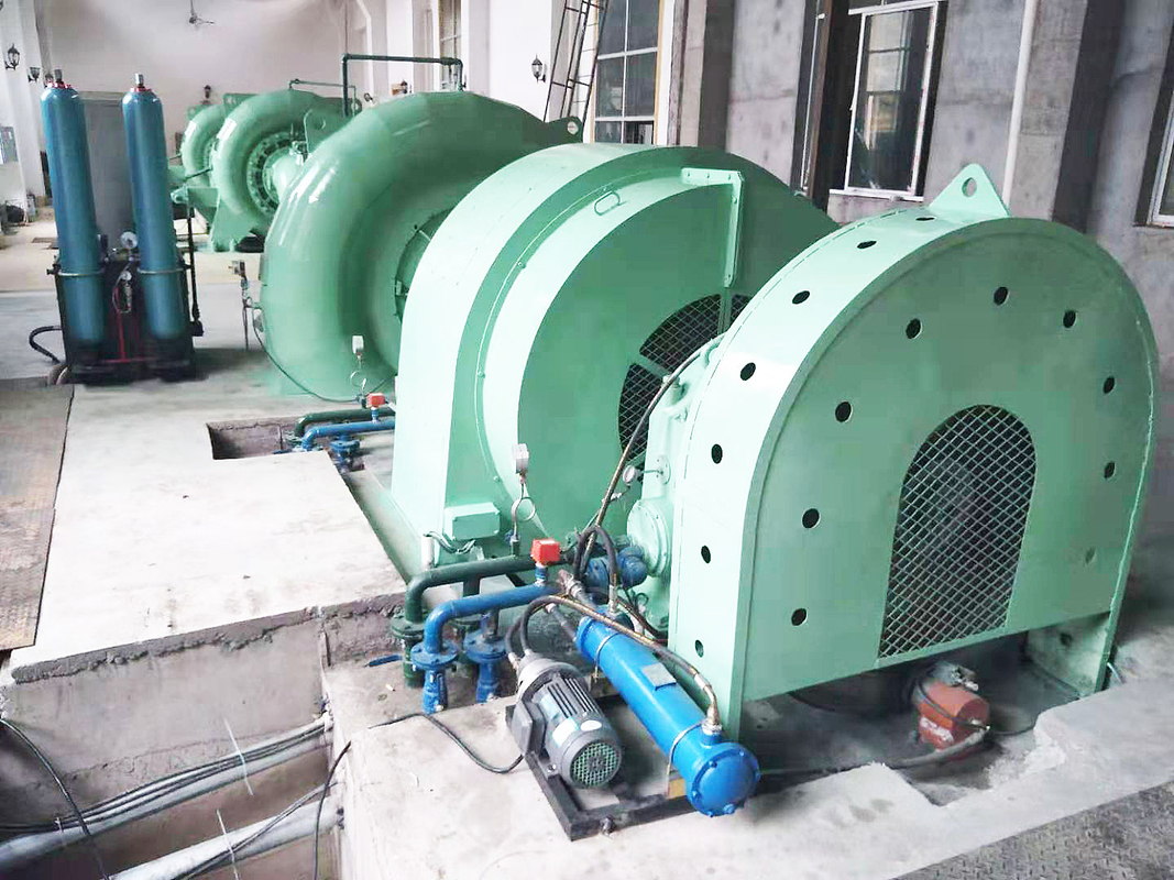Générateur de turbine hydraulique en acier inoxydable de 200 kW à 20 MW pour une tête d'eau de 5 à 500 m
