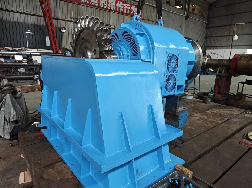 Générateur de turbine hydraulique de 500 kW à 10 MW fonctionne à 450-1000 tr / min pour différentes hauteurs de tête d'eau