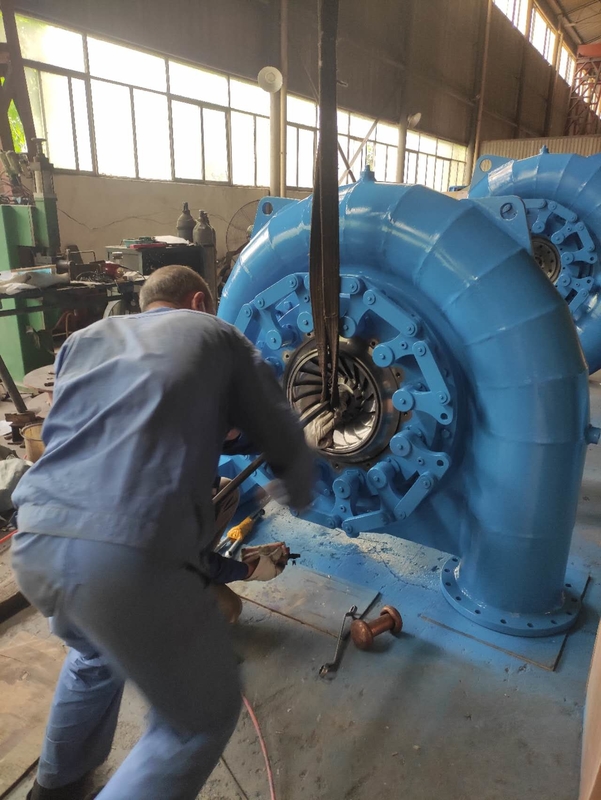 Turbine à eau à haute tête avec à RPM 450-1000rpm et à tête d'eau 5m-500m