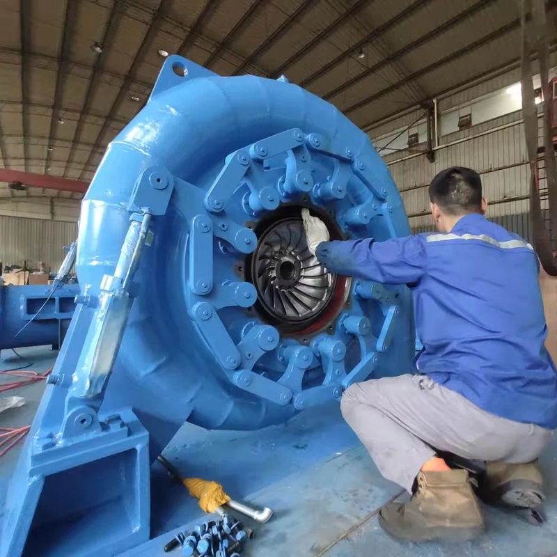 Générateur à turbine à eau verticale de 690V 20MW Refroidissement par air/eau Installation intérieure/extérieure
