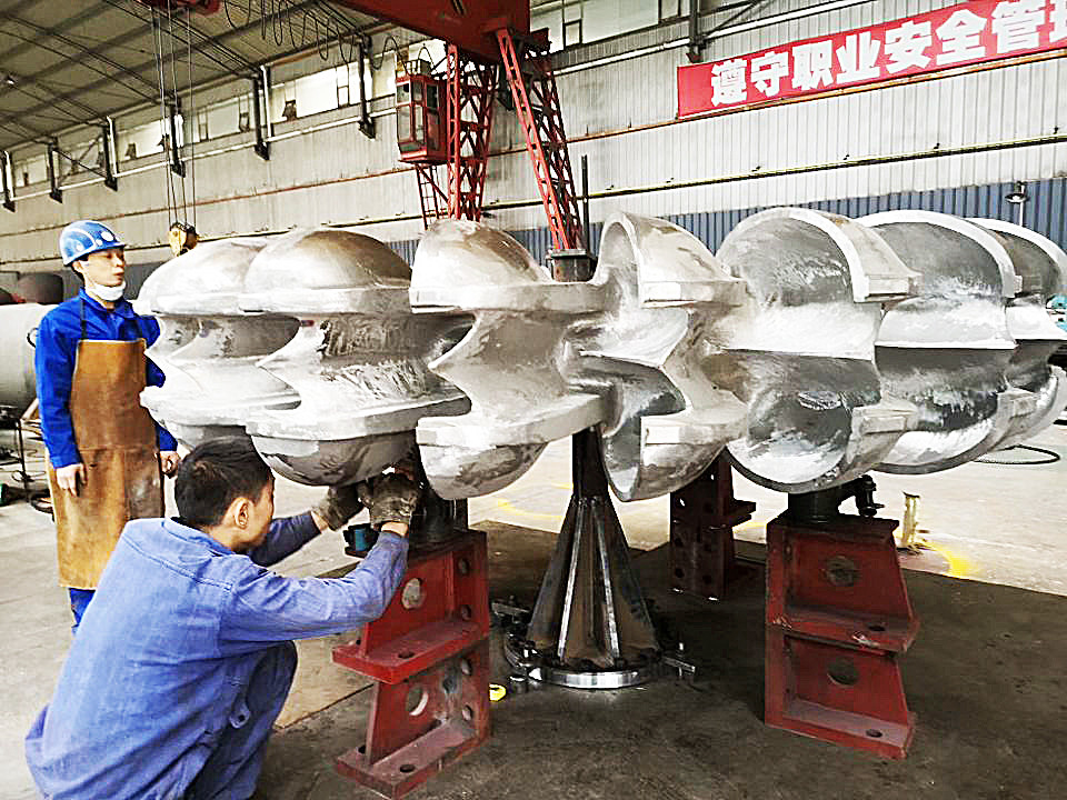 Générateur de turbine Francis de haute durabilité pour des performances optimales et une conversion d'énergie