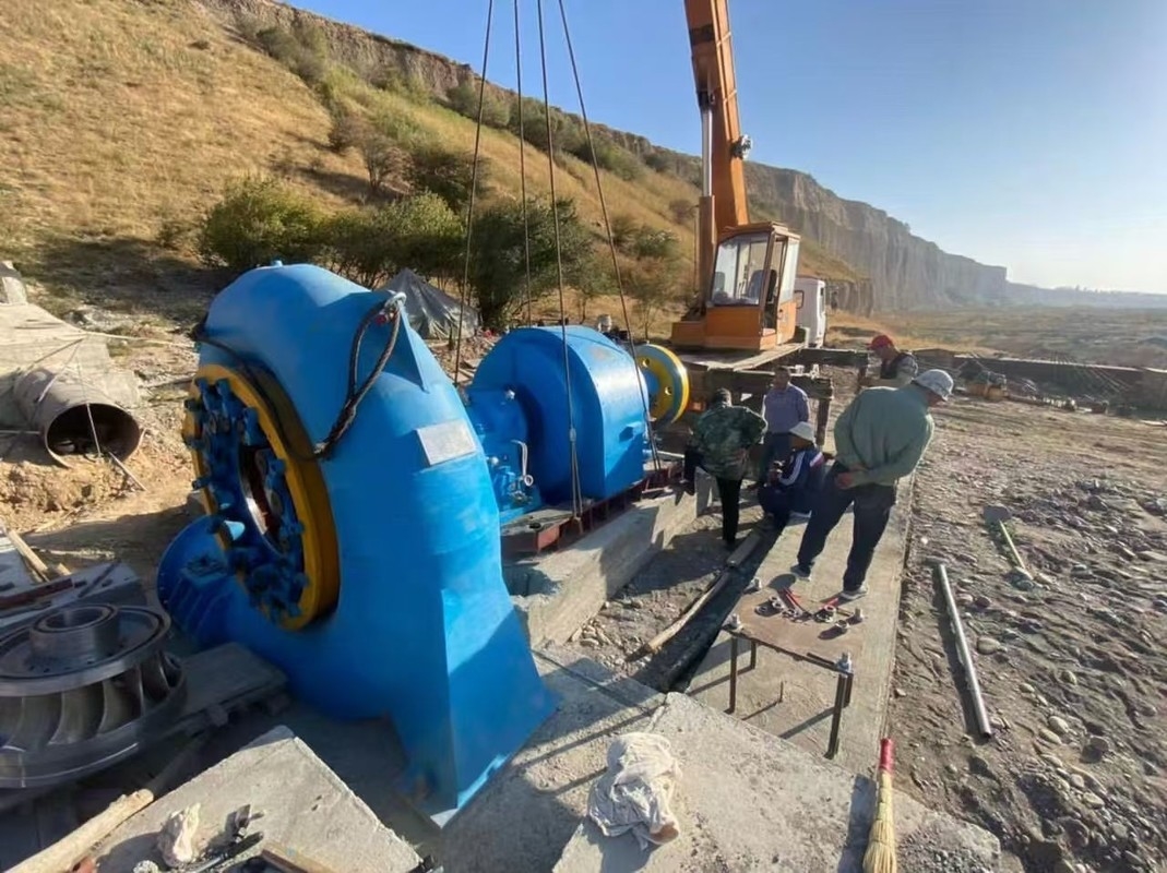 Générateur de turbine hydraulique de haute qualité à vendre à chaud Pièces de rechange pour petites centrales hydroélectriques