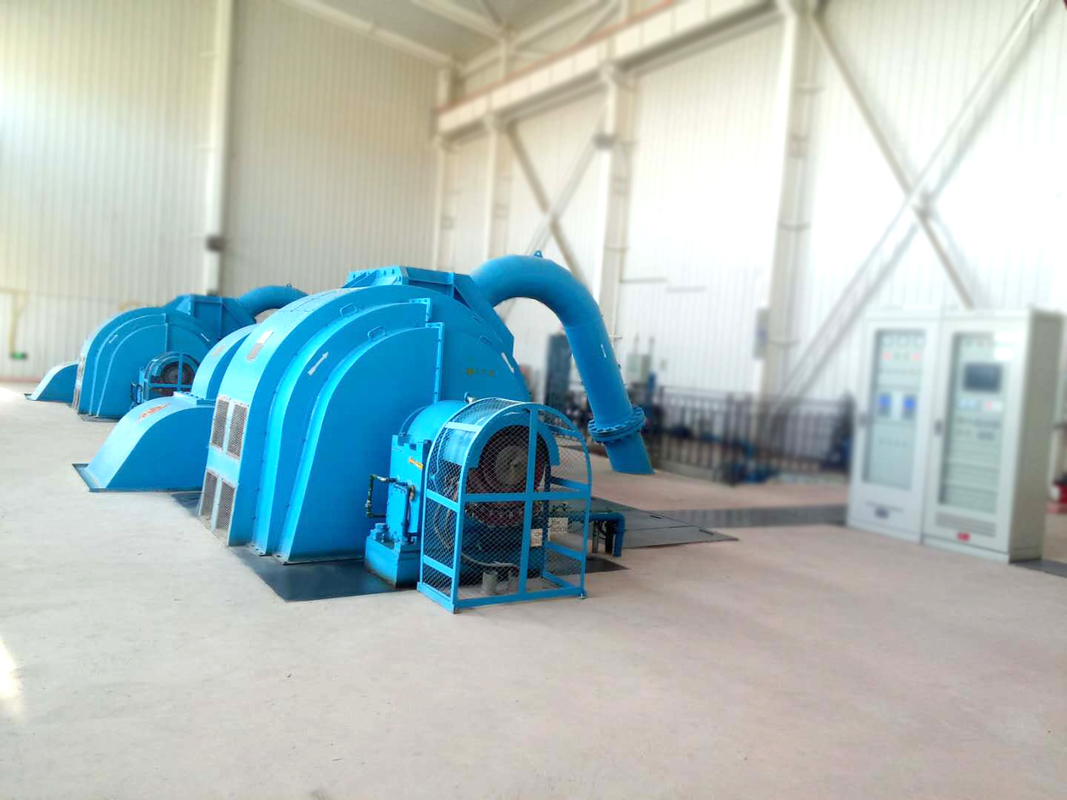 Matériaux de course en acier inoxydable Générateur de turbine Pelton pour 100m à 700m Tête de conception