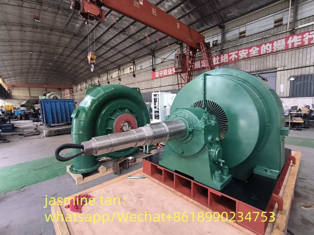 Générateur de turbine à eau à commande automatique pour la production d'électricité
