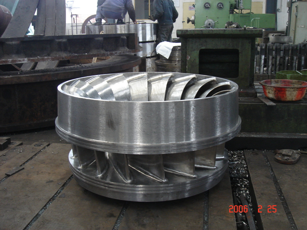 Turbine hydroélectrique à angle de lame de Francis Runner pour une pression d'entrée de 10 MPa