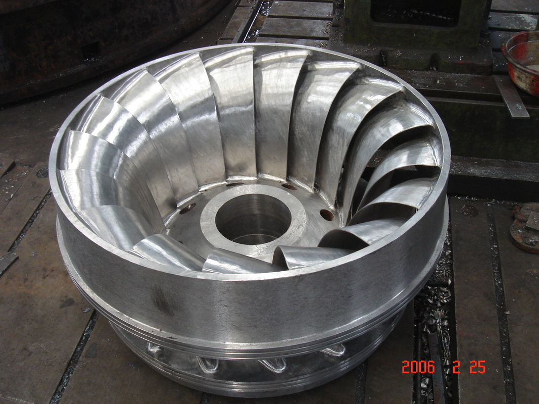 Turbine hydroélectrique à angle de lame de Francis Runner pour une pression d'entrée de 10 MPa