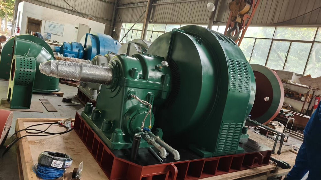 Turbine hydraulique de type lame réglable en acier inoxydable avec vitesse nominale du rotor de 1000 tr / min et diamètre de sortie de 1 à 5 mètres