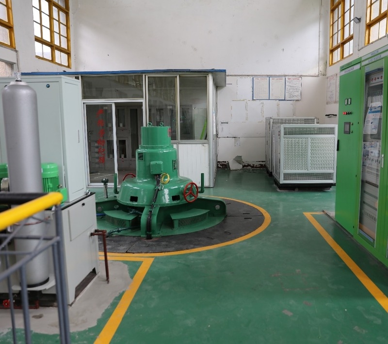 Générateur de turbine hydraulique en mode de contrôle automatique pour l'énergie hydroélectrique, plage de puissance 300KW-20MW