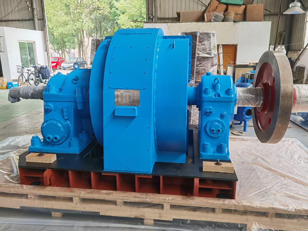 Générateur de turbine hydraulique à haut rendement avec régulateur de tension automatique (AVR) pour centrales hydroélectriques de 200kW à 20MW