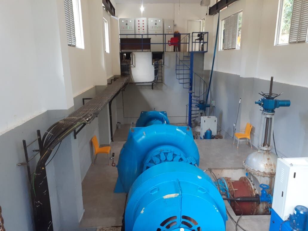 Générateur de turbine hydraulique avec régulateur de tension automatique (AVR) pour installation verticale/horizontale et fréquence nominale de 50 Hz/60 Hz