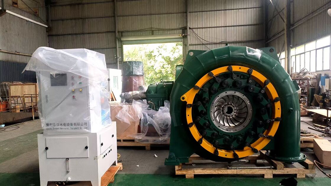Générateur de turbine à eau Francis de 150 tours par minute à 1000 tours par minute avec une puissance de sortie de 300 kW à 20 MW et un régulateur automatique