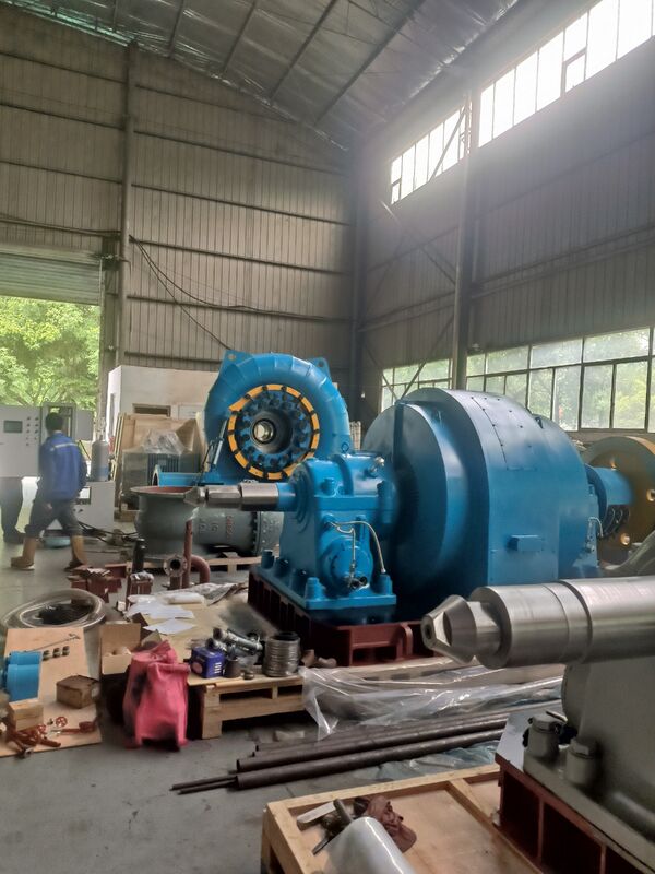Générateur de turbine Francis en acier inoxydable avec mode de commande automatique et 450-1000 tr/min pour les solutions hydrauliques