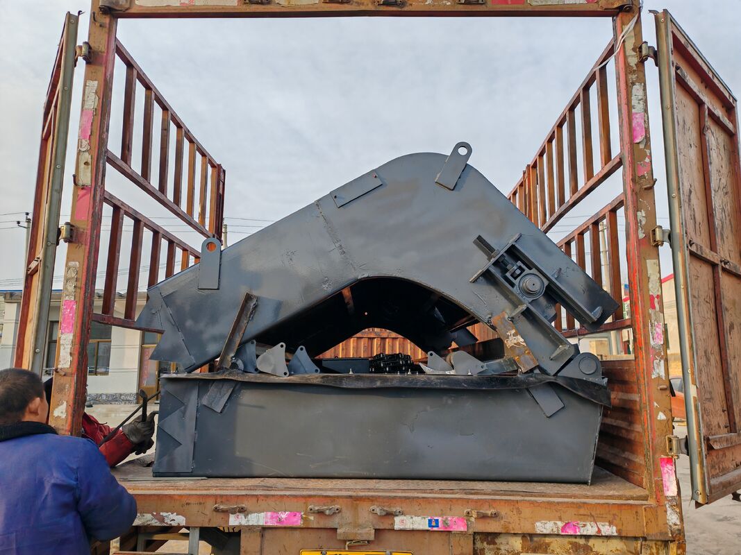 Machine de nettoyage de grille de débris OEM avec une épaisseur de 4,5 à 16 mm et un espacement de grille de 0,39 à 15 mm pour l'entretien des prises d'eau