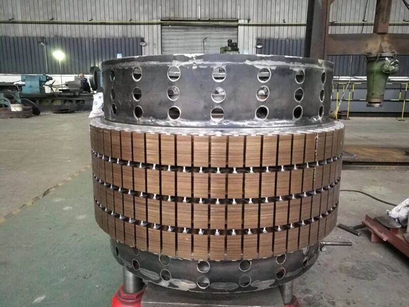 Générateur de Turbine à eau Francis, Mode de contrôle automatique, équipement d'énergie hydroélectrique Durable pour les projets d'énergie renouvelable