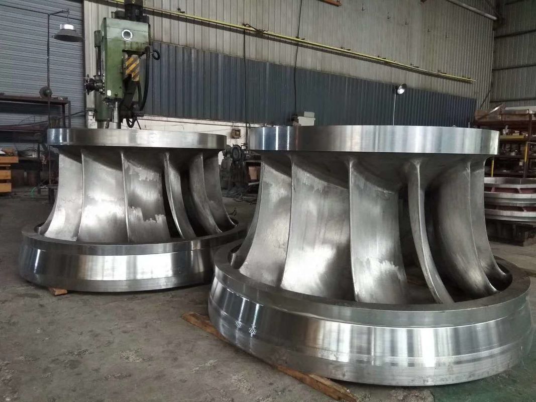 Générateur à turbine Francis avec acier à haute résistance et alliage de matériau de lame et une capacité de 2000 kW doté d'un système de contrôle automatique