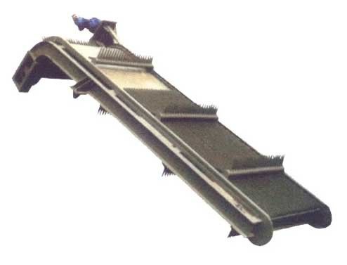 Machine de nettoyage de grille de débris OEM avec une épaisseur de 4,5 à 16 mm et un espacement de grille de 0,39 à 15 mm pour l'entretien des prises d'eau