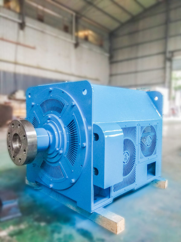 Générateur de turbine Turgo avec roue en acier inoxydable, hauteur de chute nominale de 50 à 400 m et vanne papillon pour solutions d'alimentation hors réseau ou connectées au réseau