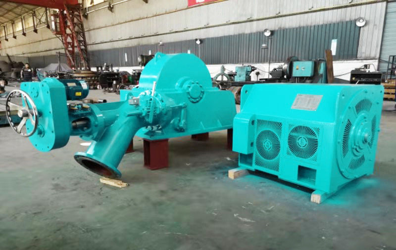 Générateur de turbine Turgo avec roue en acier inoxydable, hauteur de chute nominale de 50 à 400 m et vanne papillon pour solutions d'alimentation hors réseau ou connectées au réseau