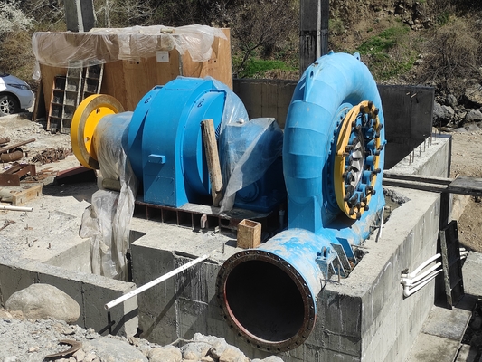 Générateur hydroturbine personnalisé à tête d'eau 450-1000 tr/min Fréquence 50HZ/60HZ