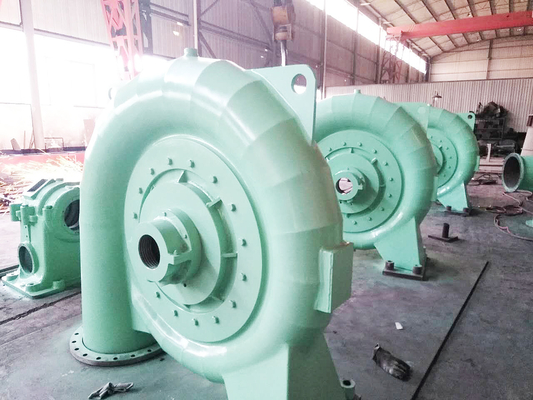 Générateur d'hydroturbine verticale Francis en acier inoxydable 300 kW-20 MW Puissance nominale 50/60 Hz Fréquence