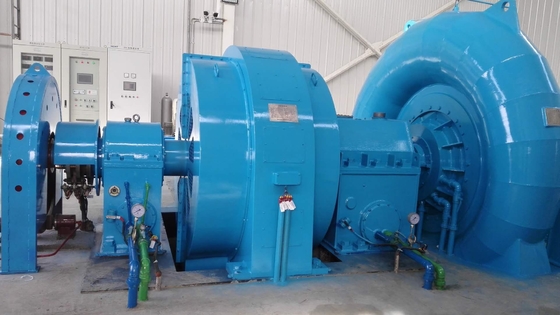 Générateur automatique de turbine Francis en acier inoxydable 400V 800V 6,3kV 10kV verticale ou horizontale