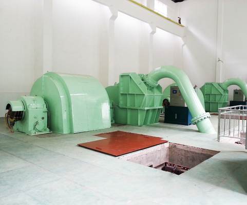 Unité de générateur hydroturbine Pelton à vitesse standard de 6 à 10 kV avec micro-gouverneur de refroidissement à l'air/huile