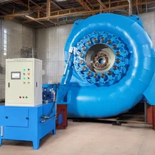 Générateur de turbine à eau personnalisé Excitation sans pinceau Installation verticale Refroidissement par air Contrôle automatique